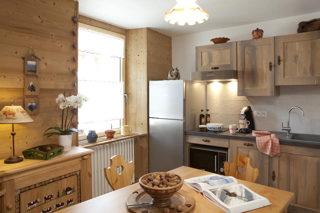 Appartement Zian Justine Lullin Екстериор снимка