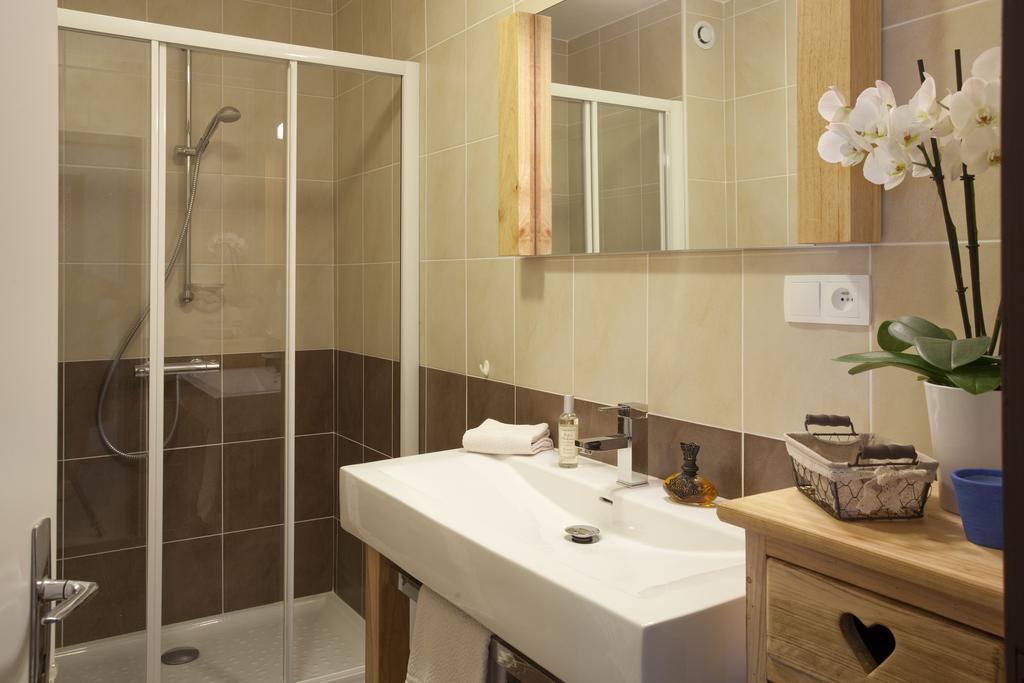 Appartement Zian Justine Lullin Екстериор снимка